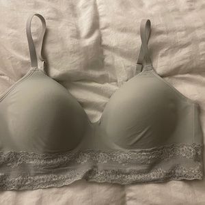 Natori Bliss Perfection Wireless Bra size 34DD